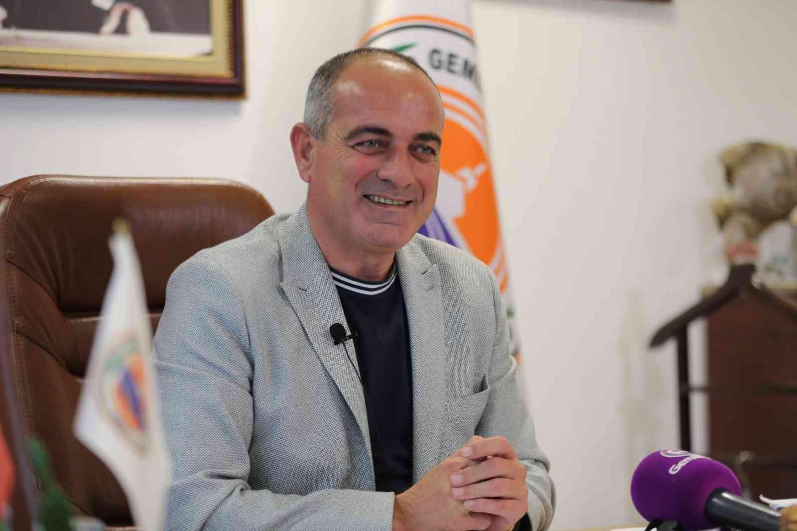 Gemlik Belediye Başkanı Sertaslan sosyal medyadan korona virüse yakalandığını duyurdu