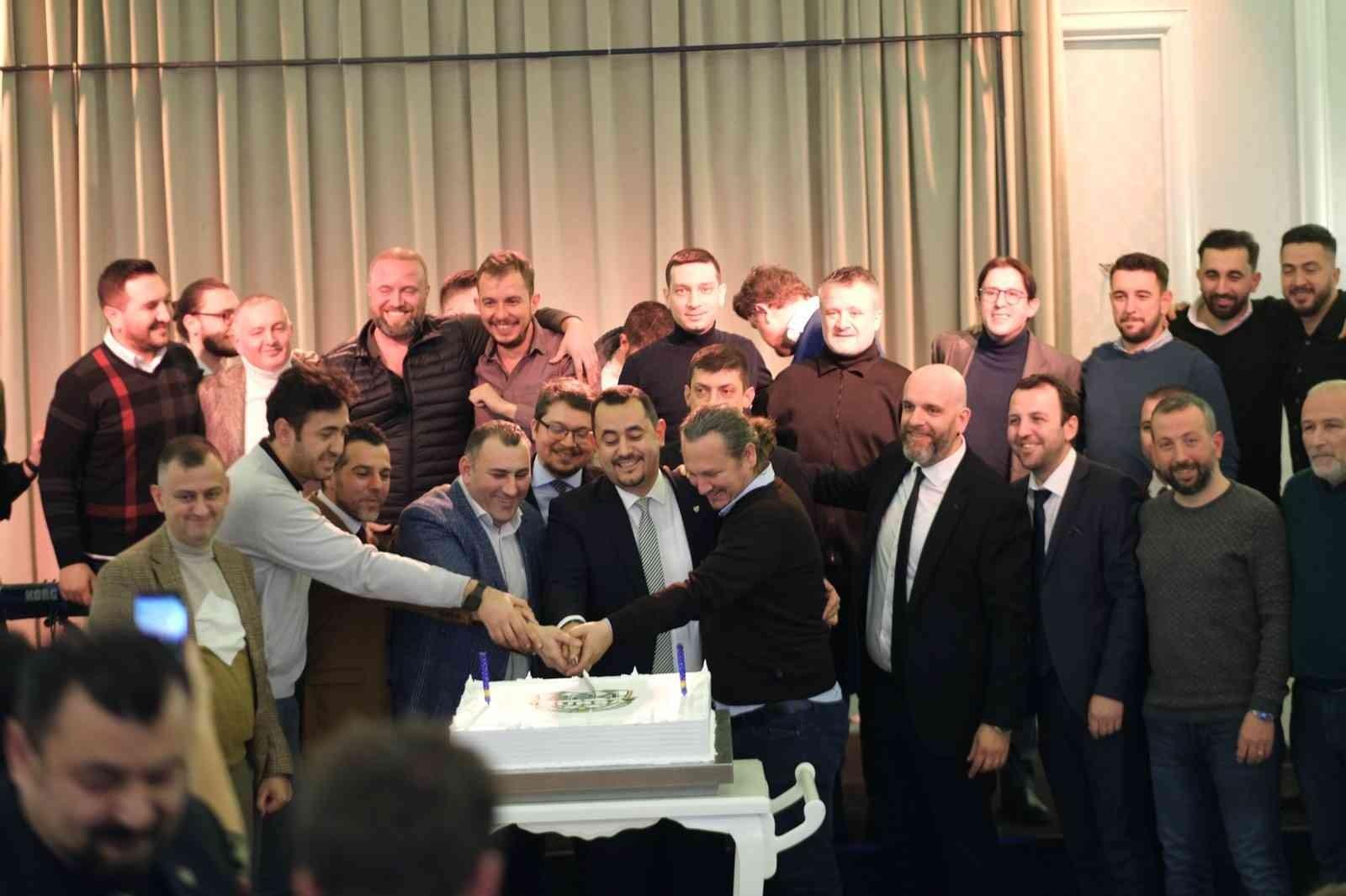 224 Bursa ve Bursaspor Gönüllüleri Derneği’nin yeni başkanı Mustafa Kemal Şençayır oldu