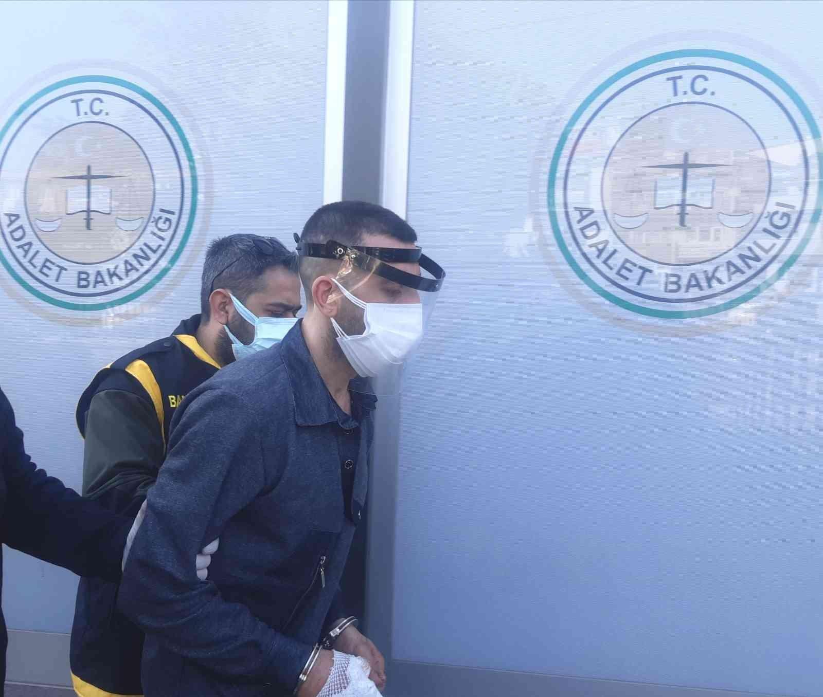 Babasının evine sığınan genç kadını sevgililer günü bahanesiyle kandırmış