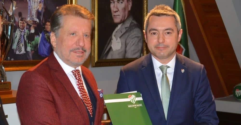 Ömer Furkan Banaz mazbatasını aldı - Banaz: “Bursaspor camiası bizden olumlu sonuçlar görmek istiyor”