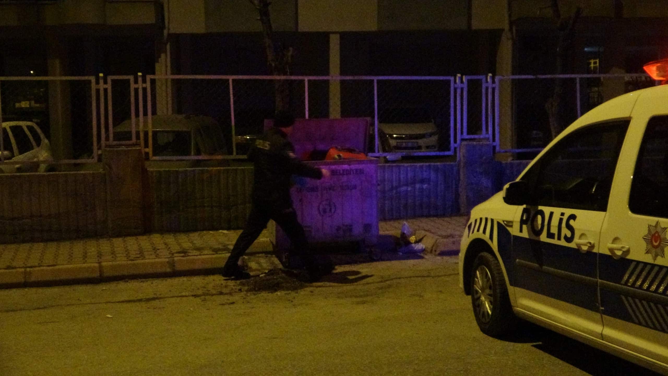 KAYSERİ'DE ŞÜPHELİ VALİZ PANİĞİ KALDIRIMA BIRAKILAN VALİZ BOŞ ÇIKTI
