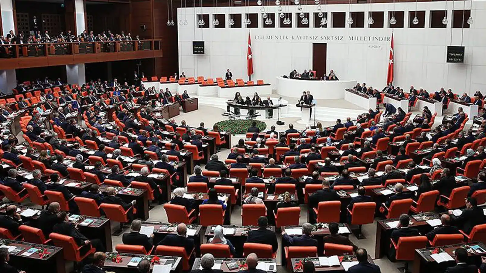 nukleer-duzenleme-kanunu-teklifi-tbmmde-kabul-edildi-YZX2