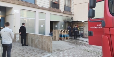 Bursa’da market deposunda yangın paniği