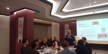 Muhtarlar sağlıkçılarla aynı masada buluştu