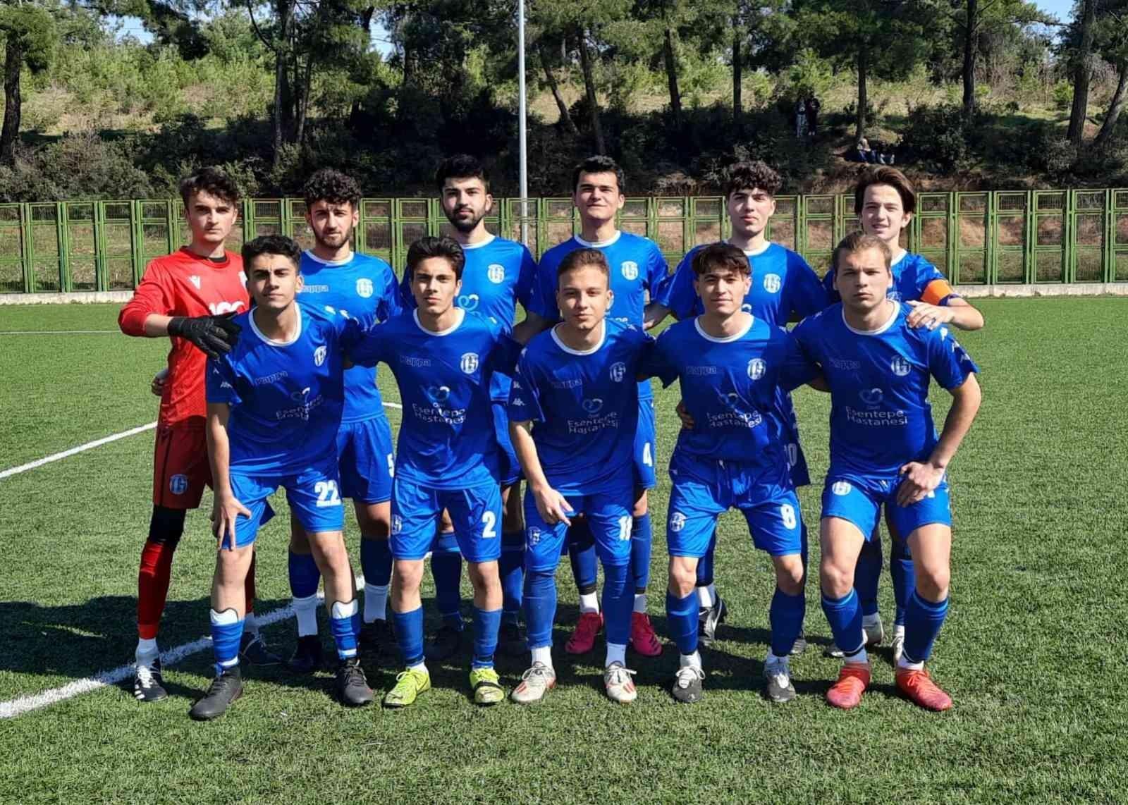 Ovaakçaspor şampiyonluğu göğüsledi