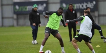 Thievy Bifouma: "Bursaspor için savaşacağız"