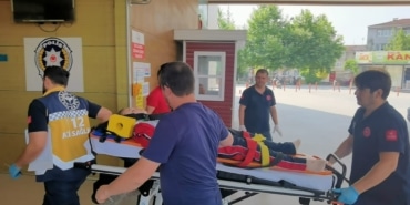 BURSA'DA OKULUN CAMINDAN DÜŞEN ÖĞRENCİ AĞIR YARALANDI