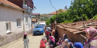 MANİSA'DA VAHŞET: KARI KOCA BIÇAKLANARAK ÖLDÜRÜLMÜŞ HALDE BULUNDU