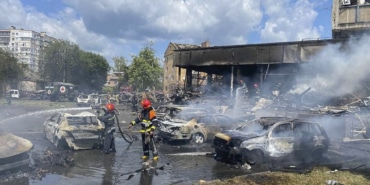 At least 20 killed and dozens injured in missile strike in Vinnytsia, west-central Ukraine