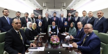 CUMHURBAŞKANI ERDOĞAN, İRAN DÖNÜŞÜ GAZETECİLERİN SORULARINI YANITLADI CUMHURBAŞKANI ERDOĞAN: "EN SON BAY KEMAL'İN KYK İLE İLGİLİ SÖYLEDİKLERİNİ DUYDUNUZ. ONDAN SONRA DA BEN SÖYLEDİM YAPTI NOKTASINA GELDİ. HEP ÖYLE OLDU ZATEN. O SÖYLEDİ BEN DE YAPTIM"