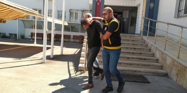 BURSA'DA HUSUMETLİSİNİ BAŞINDAN VURAN ZANLI ADLİYEYE SEVK EDİLDİ
