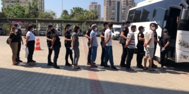 "TEMİZLEME" OPERASYONU: HDP MERSİN İL BAŞKANININ DA İÇİNDE OLDUĞU 21 KİŞİ ADLİYEYE SEVK EDİLDİ