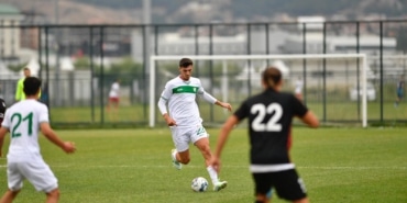 BURSASPOR HAZIRLIK MAÇINDA 68 AKSARAY BELEDİYESPOR'U 2-1 YENDİ