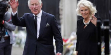 New British King Charles III Views Tirbutes After Queen Elizabeth II Death