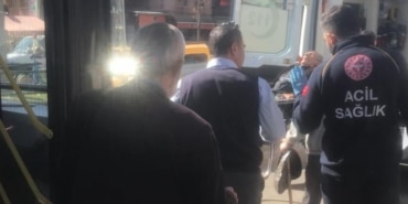 OTOBÜSTE RAHATSIZLANAN YOLCU AMBULANSLA HASTANEYE KALDIRILDI