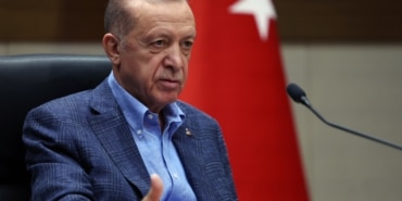 CUMHURBAŞKANI ERDOĞAN: "İSTİKLAL CADDESİ'NDE PATLAMA) 6 CAN KAYBI 53 YARALI VAR"