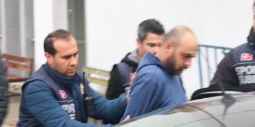 ALTAY KALECİSİNE KORNER DİREĞİYLE VURARAK YARALAYAN SALDIRGAN TUTUKLANDI KORNER DİREĞİ SİLAH SAYILDI