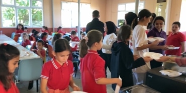 BURSA'DA 29 BİN 654 ÖĞRENCİYE ÜCRETSİZ YEMEK