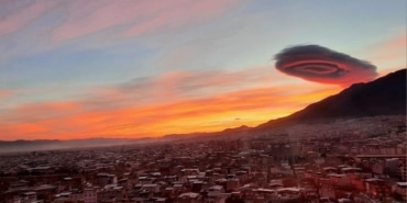 BURSA SEMALARINDA UFO GÖRÜNÜMLÜ BULUT