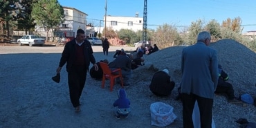 OSMANİYE'DE KURAKLIK NEDENİYLE OKUNMUŞ 70 BİN TAŞ GÖLE BIRAKILDI