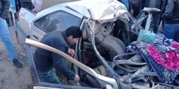 İRAN'DA TÜRK VATANDAŞLARI KAZA YAPTI: 4 ÖLÜ, 1 AĞIR YARALI ALIŞVERİŞ YAPMAK İRAN'A GİDEN TÜRK VATANDAŞLARI DÖNÜŞ YOLUNDA KAZA GEÇİRDİ