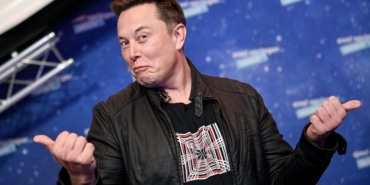 ELON MUSK'TAN 182 MİLYAR DOLARLIK KAYIP İLE GUİNNESS DÜNYA REKORU
