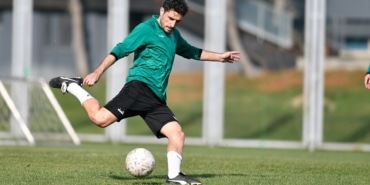 BURSASPOR'DA ÖZER HURMACI SAKATLANDI