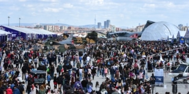 TEKNOFEST İKİNCİ GÜNÜNDE BİNLERE ZİYARETÇİYİ AĞIRLIYOR