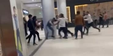 BURSA'DA ALIŞVERİŞ MERKEZİNDE MEYDAN MUHAREBESİ