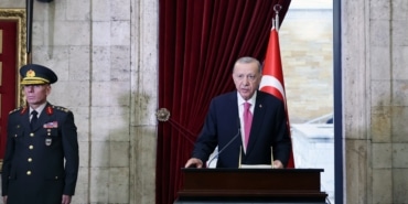 CUMHURBAŞKANI ERDOĞAN, YEMİN TÖRENİNİN ARDINDAN ANITKABİR'İ ZİYARET ETTİ