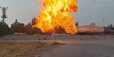 BURSA'DA MOBİLYA FABRİKASININ SANTRALİ BOMBA GİBİ PATLADI.. O ANLAR KAMERADA