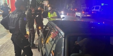 BURSA'DA POLİS EKİPLERİ 'HUZUR' UYGULAMASI YAPTI