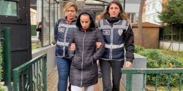 KARISI MI İTTİ, YOKSA KENDİSİ Mİ ATLADI? BURSA'DA DİNİ NİKAHLI ÇİFTİN KAVGASI KÖTÜ BİTMİŞTİ OLAYIN TARAFLARI KONUŞTU, GÖZALTINDAKİ KADIN ADLİYEYE SEVK EDİLDİ