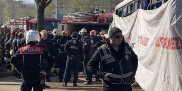 BURSA'DA CEZAEVİ ARACINA BOMBALI SALDIRI DAVASINDA KARAR TUTUKLU 3 SANIK 2'ŞER KEZ AĞIRLAŞTIRILMIŞ MÜEBBET İLE 363'ER YIL HAPİS CEZASINA ÇARPTIRILDI