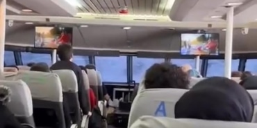 DENİZ OTOBÜSÜNDE KORKU DOLU ANLAR KAMERADA
