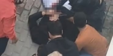 BURSA'DA GENÇ KIZ SEVGİLİSİNİ BIÇAKLADI