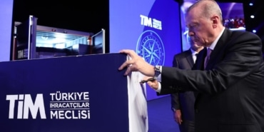 CUMHURBAŞKANI ERDOĞAN'DAN İHRACATÇIYA MÜJDE: "DÖVİZ BOZDURMA ZORUNLULUĞUNU YÜZDE 30'A İNDİRDİK" "İHRACATTA TARİHİ REKOR KIRDIK" CUMHURBAŞKANI ERDOĞAN, TİM 31. OLAĞAN GENEL KURULU VE İHRACATIN ŞAMPİYONLARI ÖDÜL TÖRENİNE KATILDI