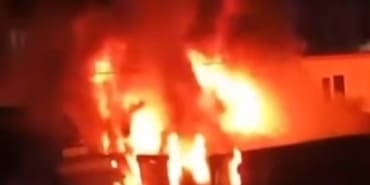 BURSA'DA KONTEYNIR ALEV TOPUNA DÖNDÜ KAMYON YANMAKTAN SON ANDA KURTULDU