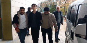 HARÇLIK VERMEYEN DEDESİNİ BIÇAKLADI, TUTUKLANDI