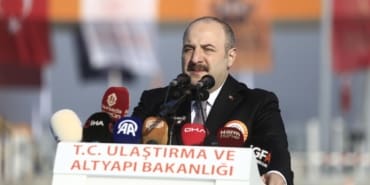 TEKNOSAB KAVŞAĞI HİZMETE AÇILDI MUSTAFA VARANK: "BİZ YOL VE YATIRIM YAPMAYA DEVAM EDECEĞİZ" "BURSA, TÜRKİYE'NİN EKONOMİK ANLAMDA EN ÖNEMLİ ŞEHİRLERİNDEN BİR TANESİ" BTSO BAŞKANI İBRAHİM BURKAY: "TEKNOSAB KAVŞAĞI İLE LOJİSTİK İMKANLARINI GENİŞLETMİŞ OLDUK"