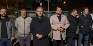 BARINAKTA AÇ KALAN KÖPEKLER, BAŞKA BİR KÖPEĞİ CANLI CANLI YEDİ BURSA'DA BİR BARINAKTA YAŞANAN DEHŞETİ HAYVANSEVERLER SANİYE SANİYE KAYDETTİ