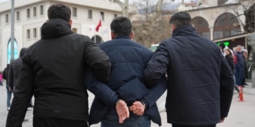 BURSA'DA SON 30 YILIN REKORU KIRILDI SUÇ ORANLARI YÜZDE 68 AZALDI 1 HAFTADA İL GENELİNDE SADECE 5 HIRSIZLIK OLAYI YAŞANDI, 1 YILDA 7 BİN ŞÜPHELİ YAKALANDI