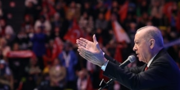 CUMHURBAŞKANI ERDOĞAN: "YA SİLAHLARINI GÖMECEKLER YA DA SİLAHLARIYLA TOPRAĞA GÖMÜLECEKLER"