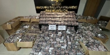 BURSA'DA NARKOTİK POLİSİNDEN REKOR...600 BİN HAP ELE GEÇİRİLDİ