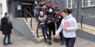 BURSA'DA FUHUŞ ÇETESİNE DARBE: 4 KİŞİ TUTUKLANDI DARP EDİP FUHUŞA SÜRÜKLEMİŞLER