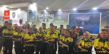 İÇİŞLERİ BAKANI ALİ YERLİKAYA MOTOSİKLET KAZALARININ ÖNLENMESİNE YÖNELİK YENİ DÜZENLEMELERİ AÇIKLADI YERLİKAYA:"CAN KAYBININ ARTMASI NEDENİYLE BİZDE KURAL İHLALLERİ İLE İLGİLİ YASANIN CAYDIRICILIĞINI GÖZDEN GEÇİRME ZORUNLULUĞU HİSSETTİK" "YAKIN ZAMANDA, ÇALIŞMAYI GAZİ MECLİSİMİZE TAŞIYACAĞIZ"