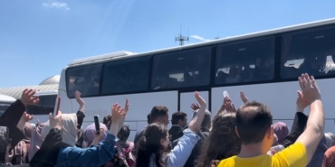 BURSA'DA İLK HAC KAFİLESİ DUALARLA YOLA ÇIKTI