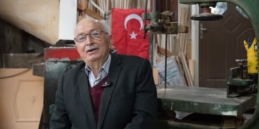 64 YILDIR AHŞAP İLE İÇ İÇE HAYAT SÜRÜYOR