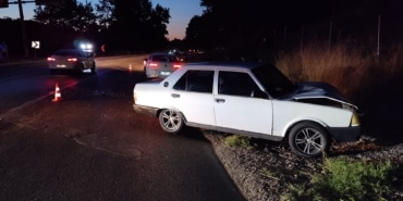 BURSA'DA İKİ OTOMOBİL ÇARPIŞTI: 2 YARALI
