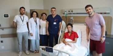DUBAİ'DEN GELEN HASTA KRİTİK AMELİYATLA SAĞLIĞINA KAVUŞTU DUBAİLİ HASTA MİNİMAL İNVAZİV YÖNTEMLE ŞİFA BULDU
